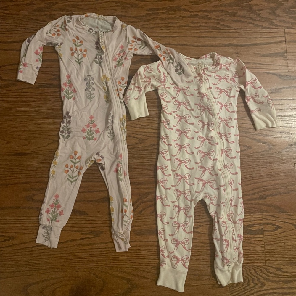 Set of two Pink Chicken pajamas - 12/18 months
